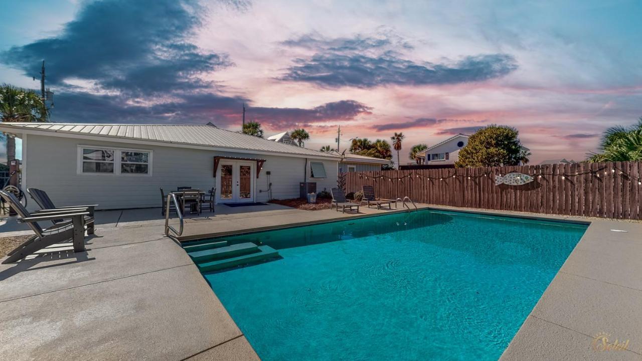Holiday home Private Pool - Steps To - Fenced Backyard - Flpcb74 *